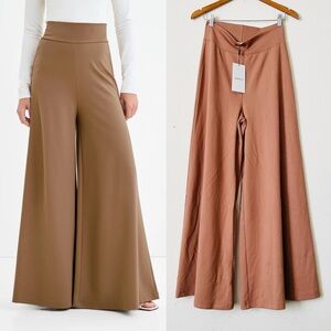 NWT Marcella NYC MEDIUM Georgia super wide leg pants in Chestnut Brown